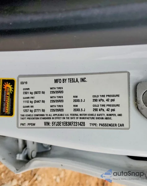 2019 Tesla Model 3 from USA, damaged, VIN 5YJ3E1EB3KF231428